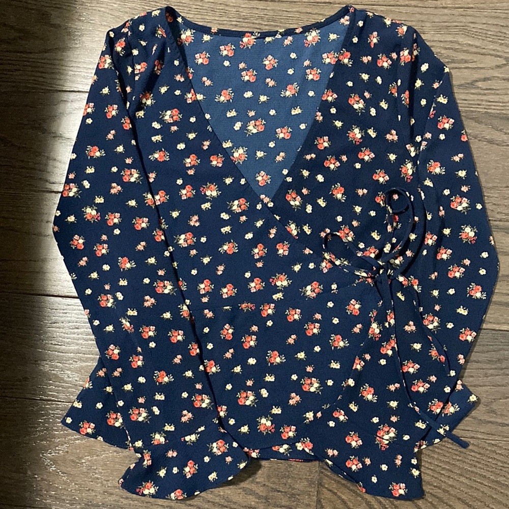 Floral wrap top